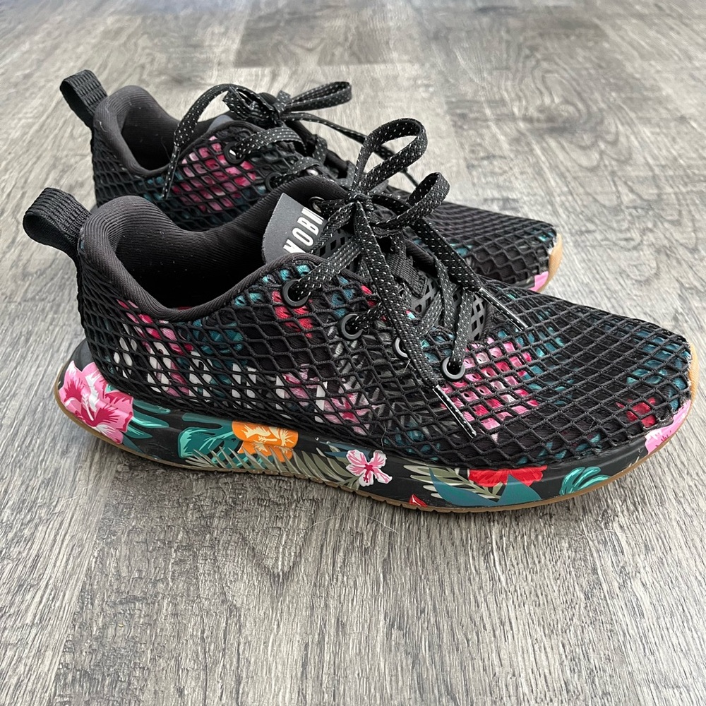NoBull shoes Women 7.5